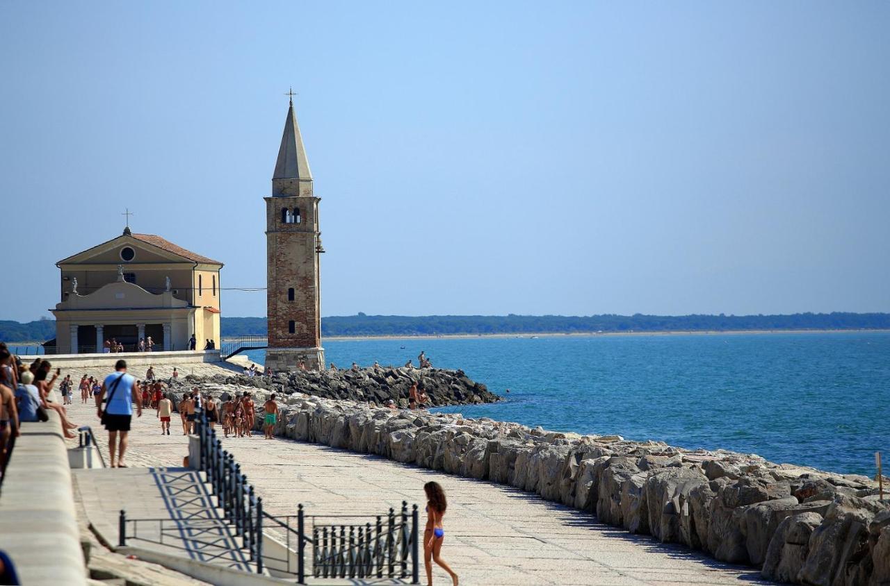 Ca' Mira Apartments Caorle Kültér fotó