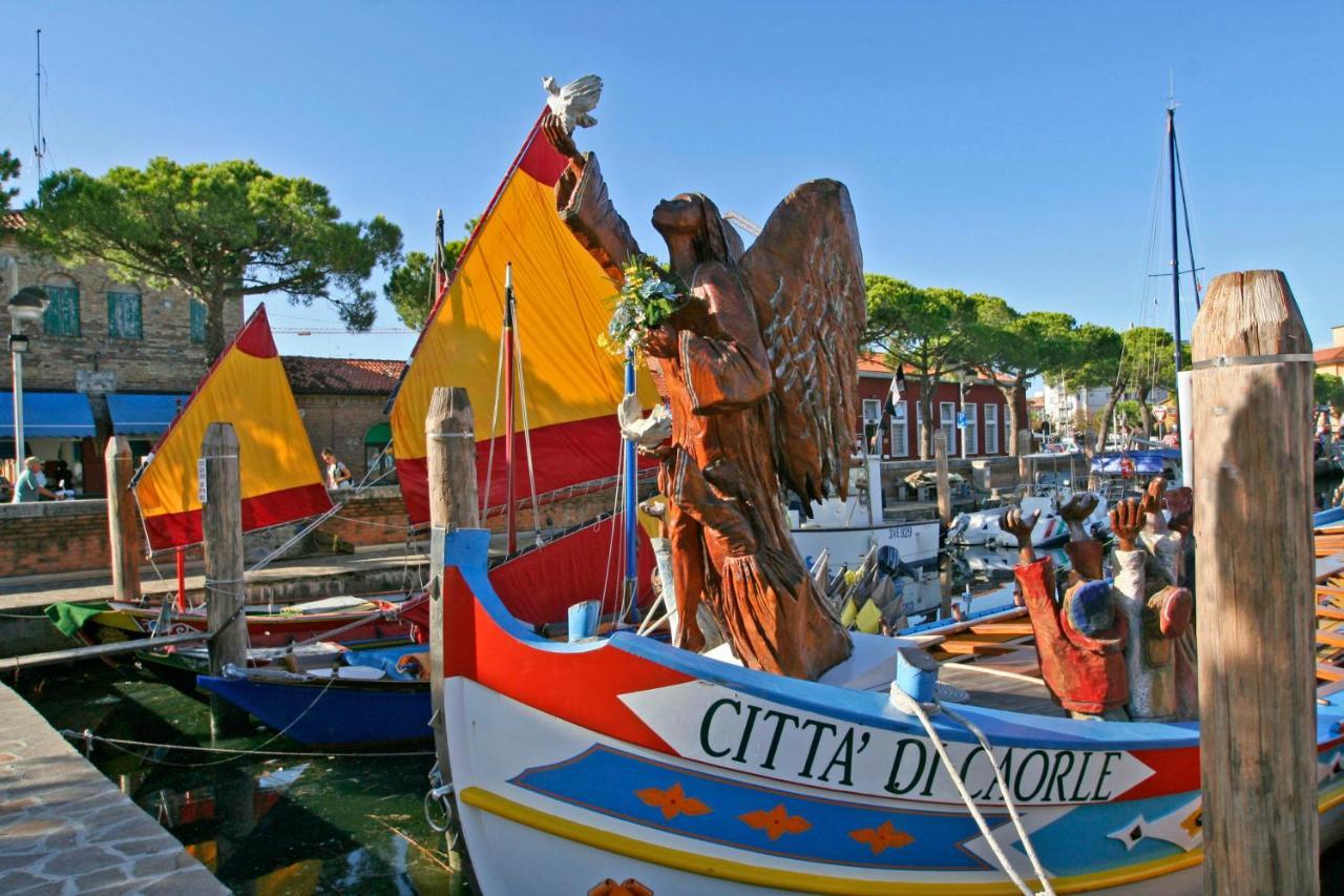 Ca' Mira Apartments Caorle Kültér fotó