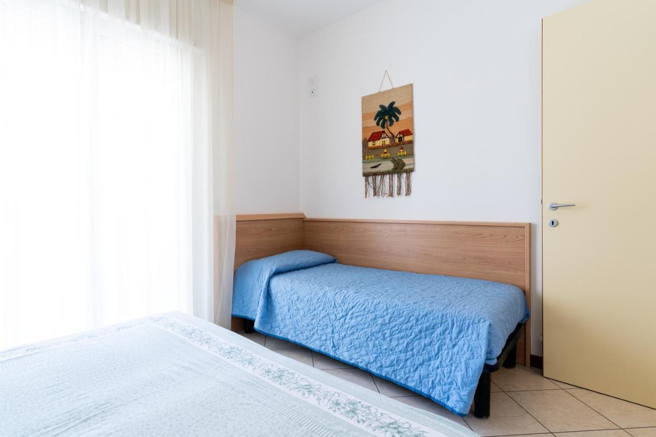 Ca' Mira Apartments Caorle Kültér fotó