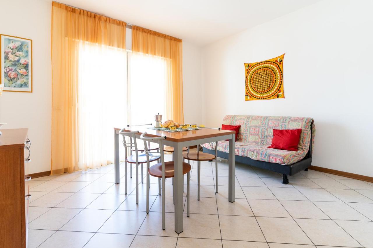 Ca' Mira Apartments Caorle Kültér fotó